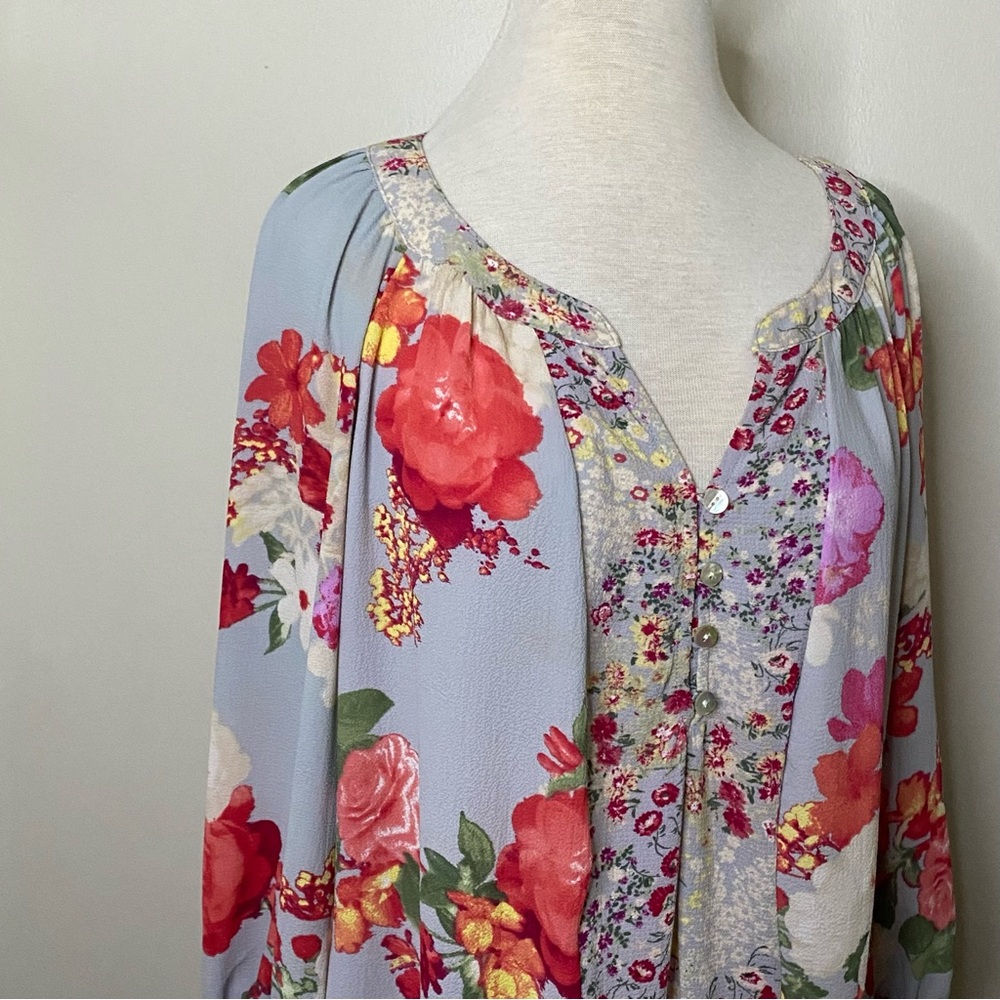 🌸- NWT Floral Peasant Blouse Cool Coral. Size 1X. Boho
